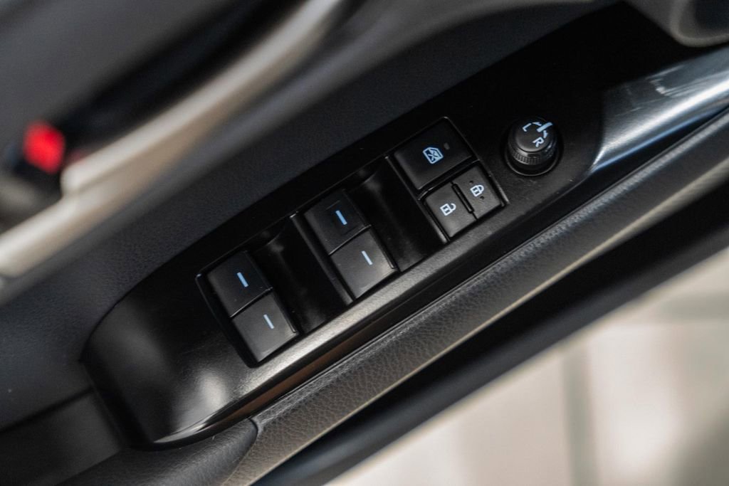 Used 2025 Toyota Camry LE image 37