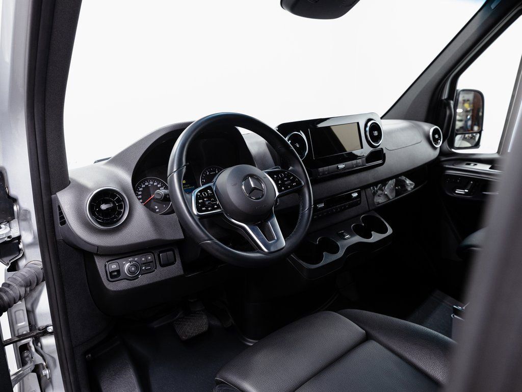 Used 2024 Mercedes-Benz Sprinter 144 Cargo image 8