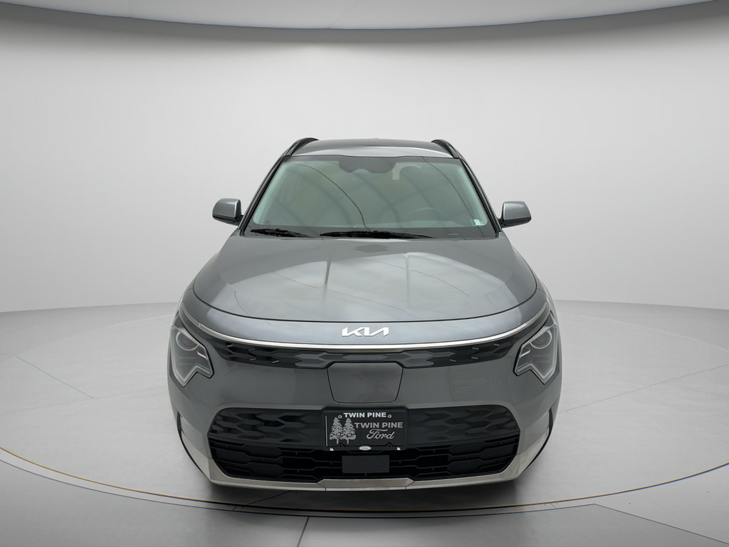 Used 2024 Kia Niro Wind w/ Wind Preserve Package FWD image 6