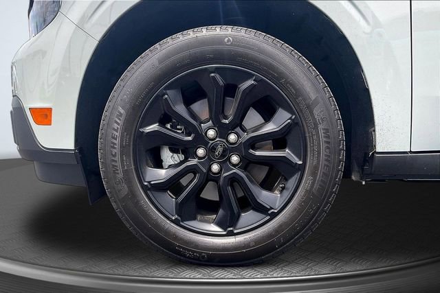 Used 2024 Ford Maverick Lariat w/ Black Appearance Package FWD image 9