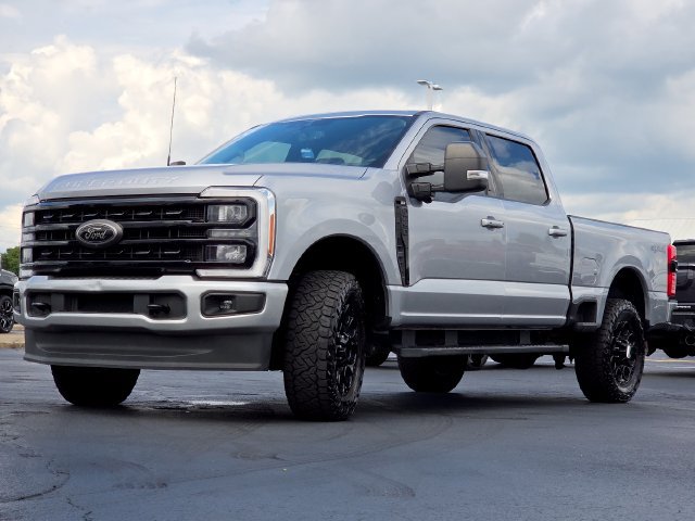 Used 2023 Ford F250 XLT w/ Black Appearance Package AWD/4WD image 14