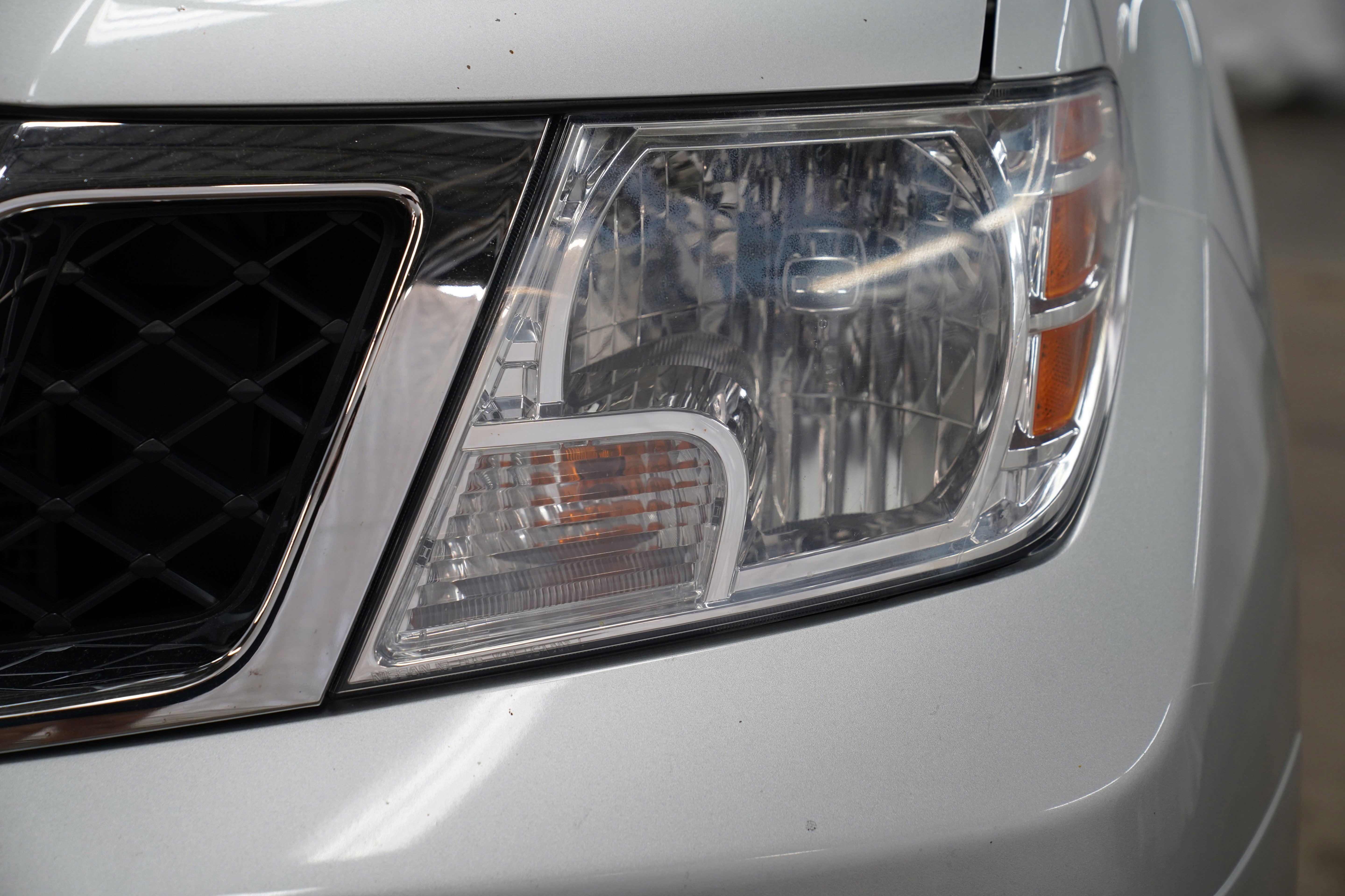 Used 2018 Nissan Frontier SV AWD/4WD image 14