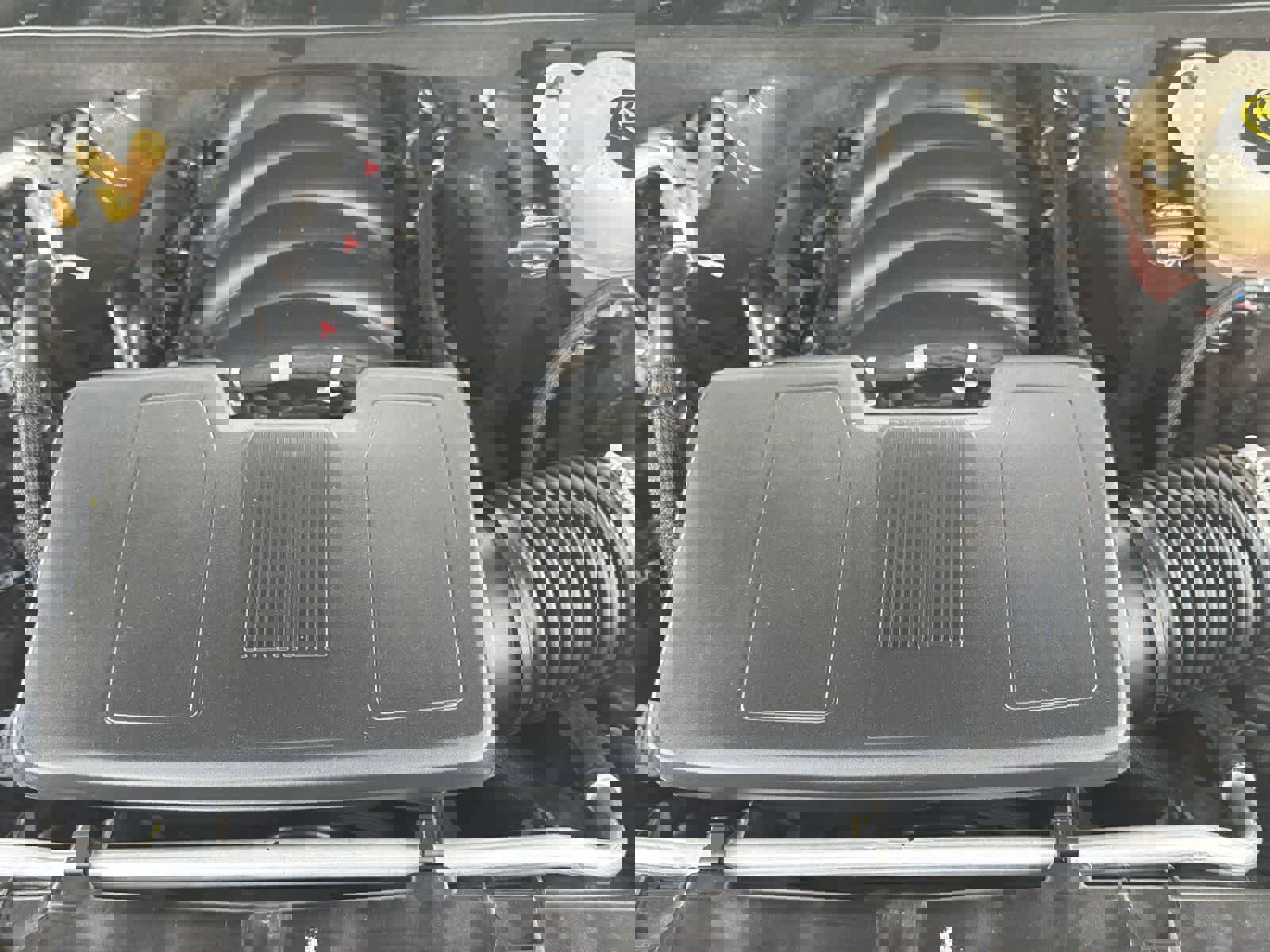 Used 2023 GMC Yukon Denali image 32