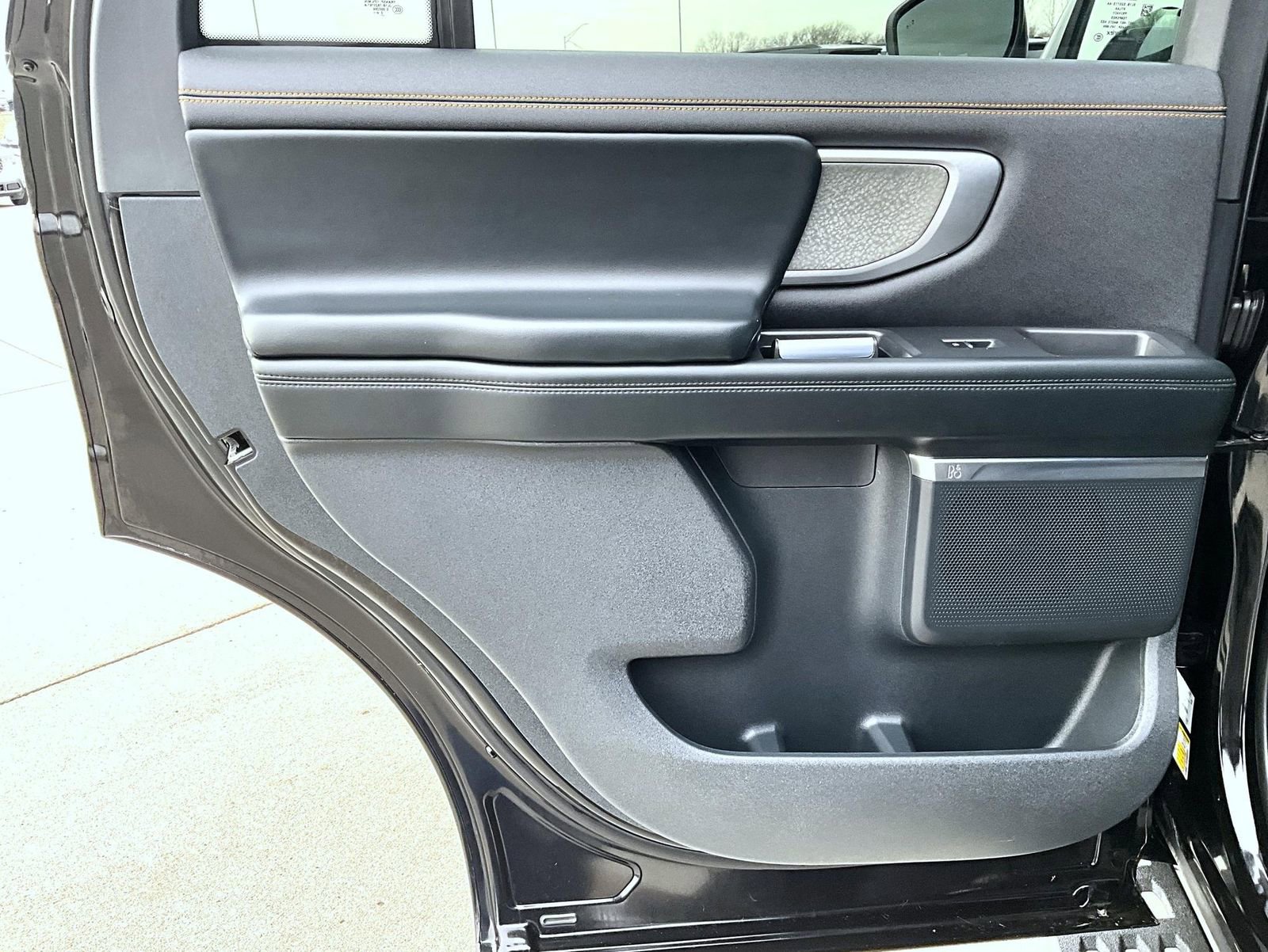 Used 2025 Ford Expedition Tremor image 23