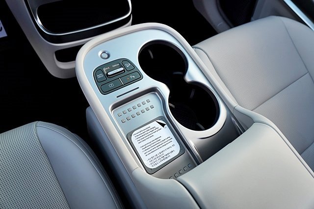 New 2026 Hyundai Ioniq 9 Calligraphy image 41