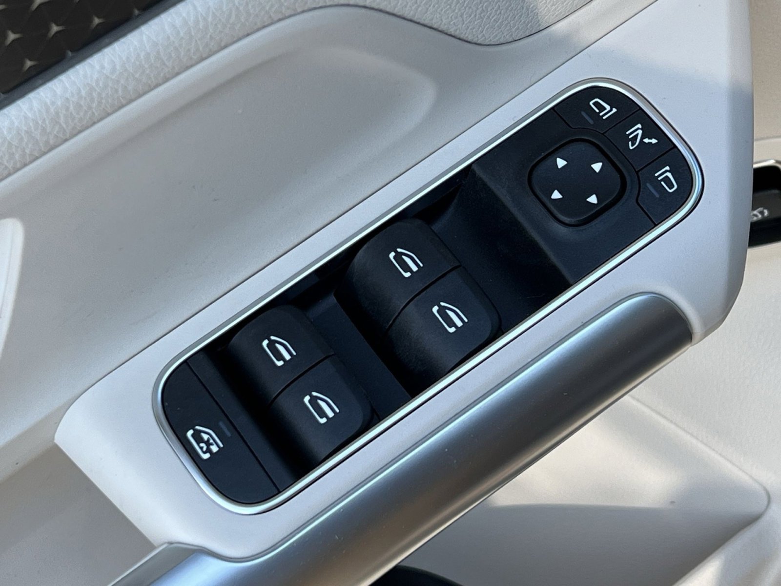 New 2026 Mercedes-Benz GLA 250 4MATIC image 13