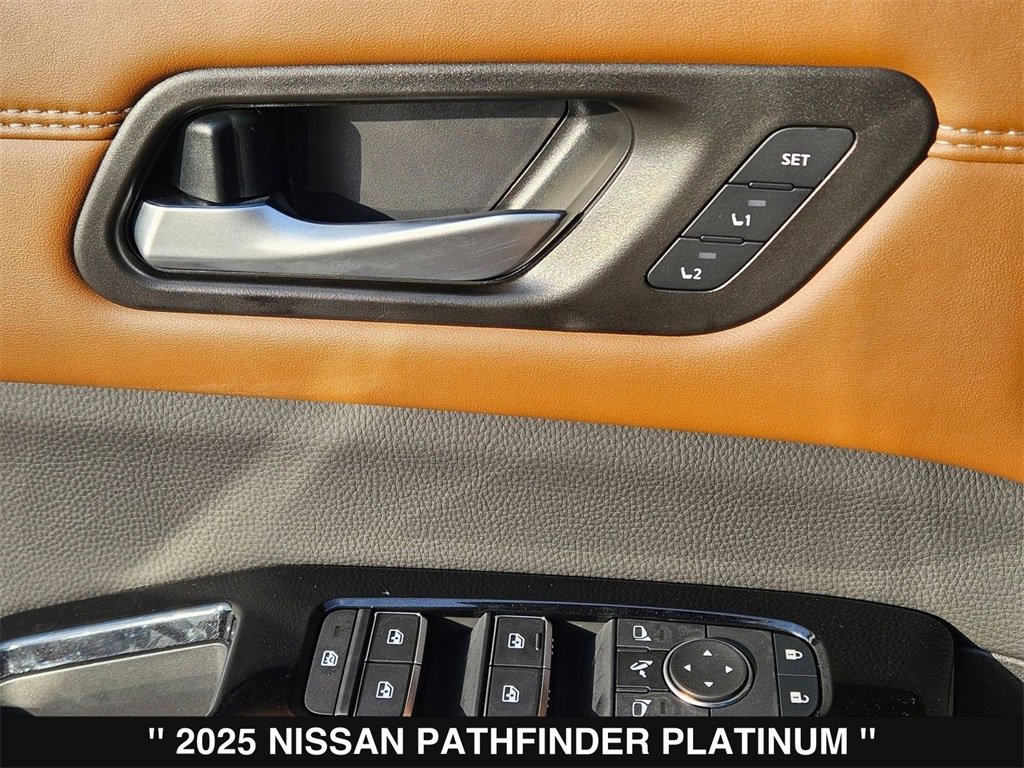 New 2025 Nissan Pathfinder Platinum image 15