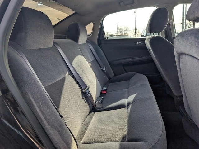 Used 2016 Chevrolet Impala LT image 19