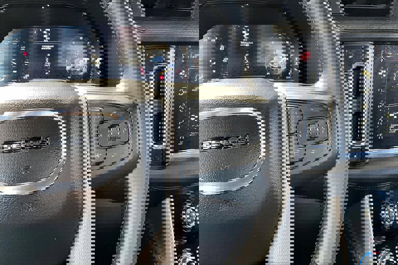 Certified 2023 GMC Yukon Denali image 23