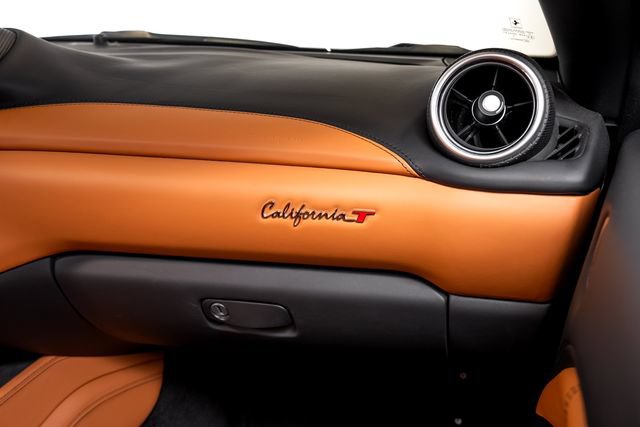 Certified 2016 Ferrari California T RWD image 56