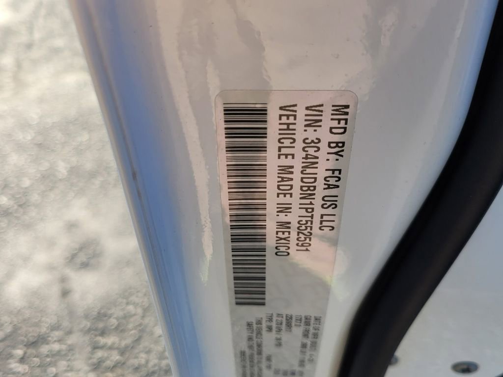Used 2023 Jeep Compass Latitude w/ Sun and Sound Group image 18