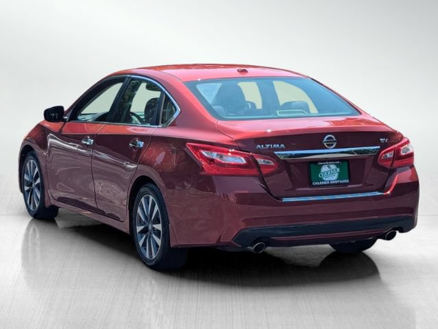 Used 2017 Nissan Altima 2.5 SV w/ Convenience Package FWD image 5