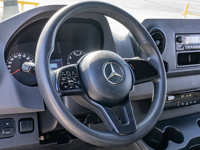 Used 2021 Mercedes-Benz Sprinter 1500 image 23