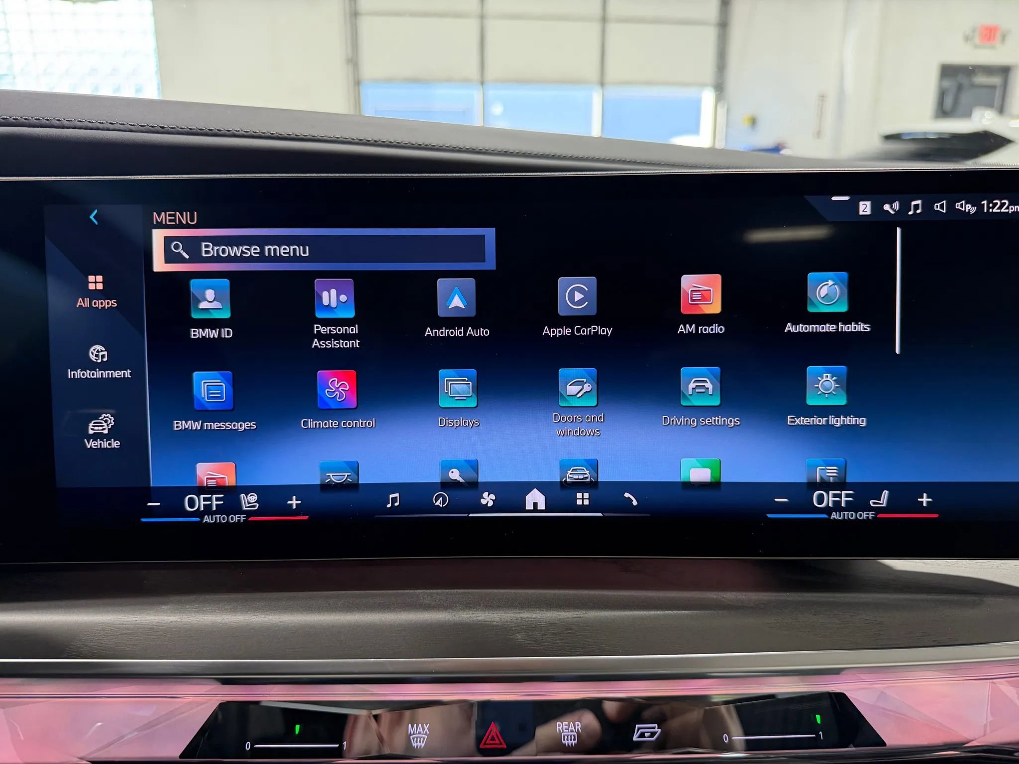 Used 2024 BMW 760i xDrive image 23