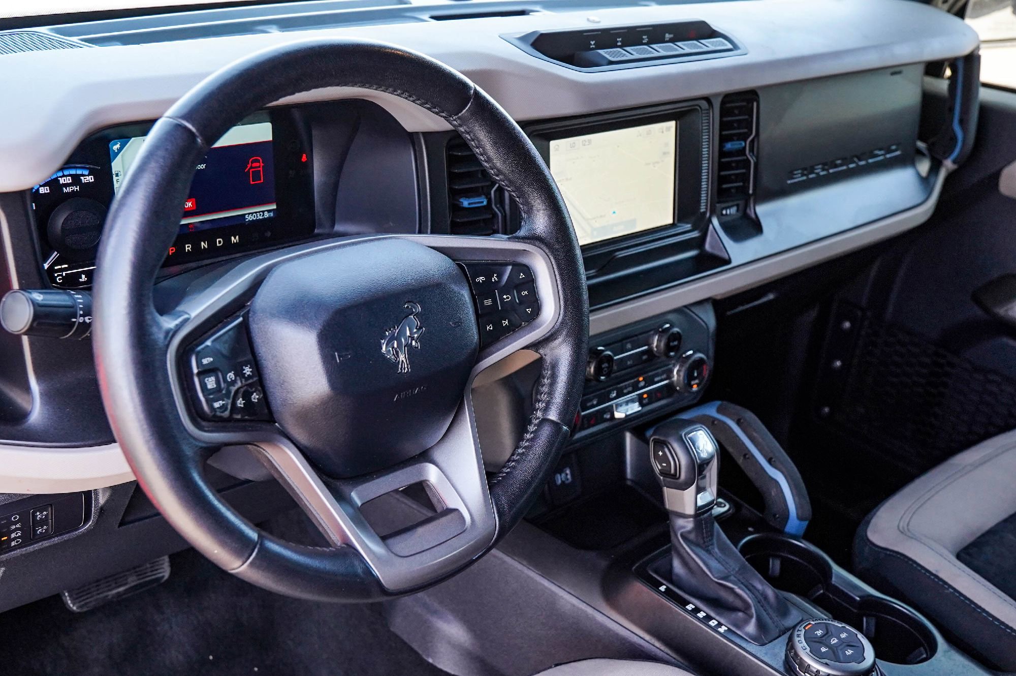 Used 2022 Ford Bronco Wildtrak image 8