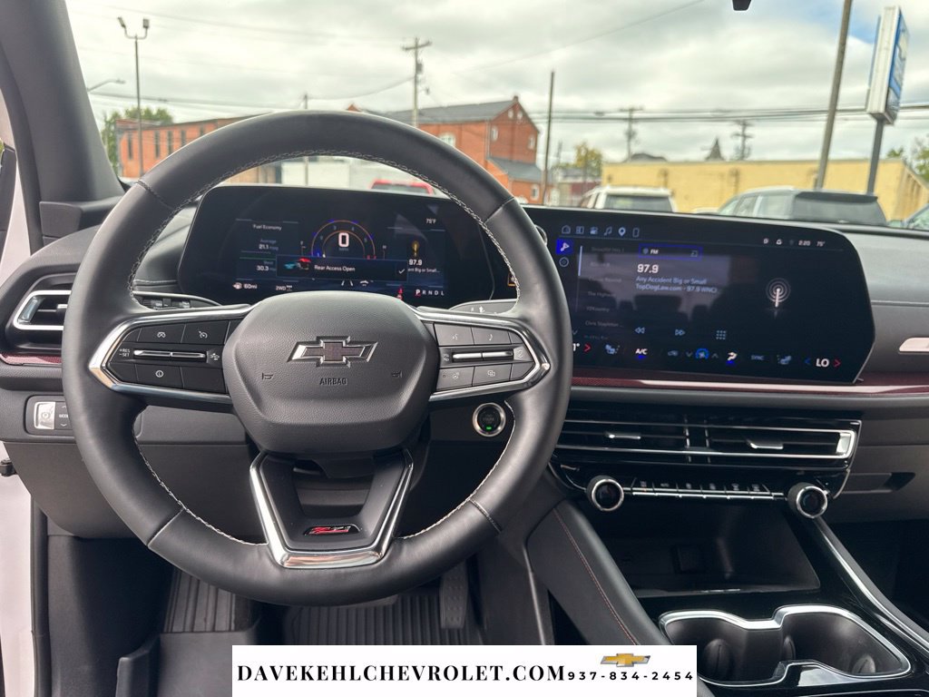 Certified 2025 Chevrolet Traverse Z71 AWD/4WD image 13