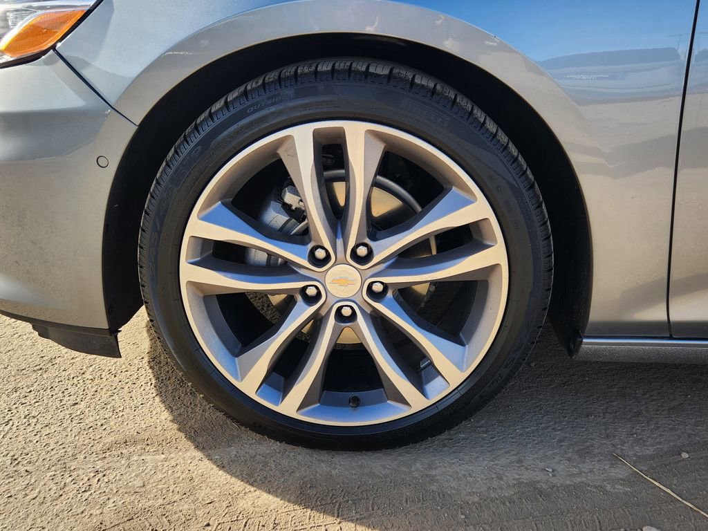 Used 2024 Chevrolet Malibu LT image 10