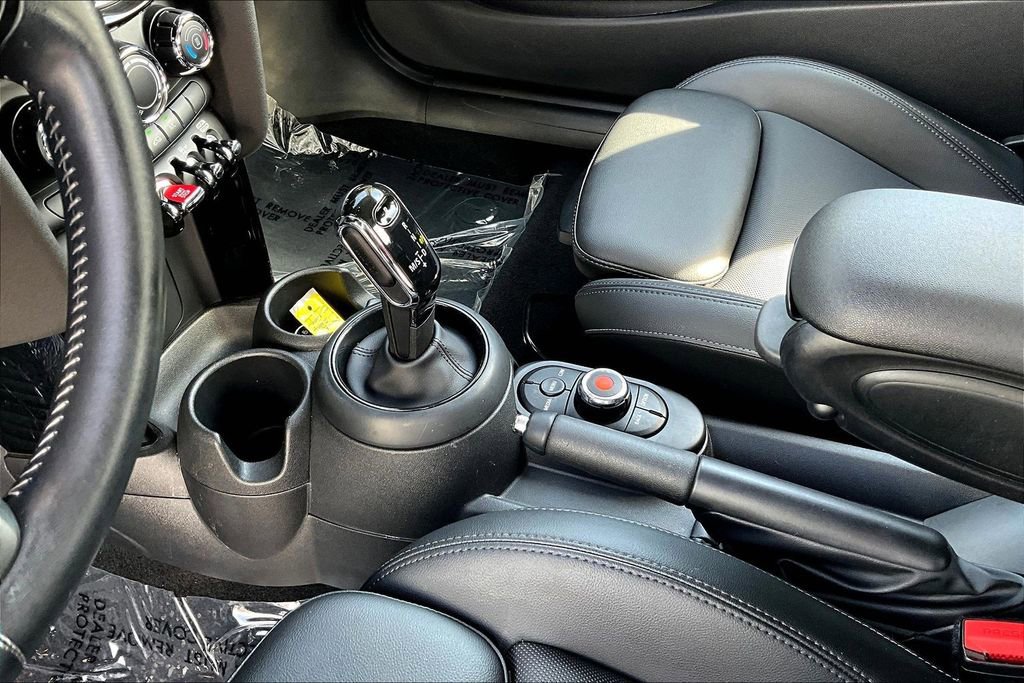 Used 2022 MINI Cooper S image 17