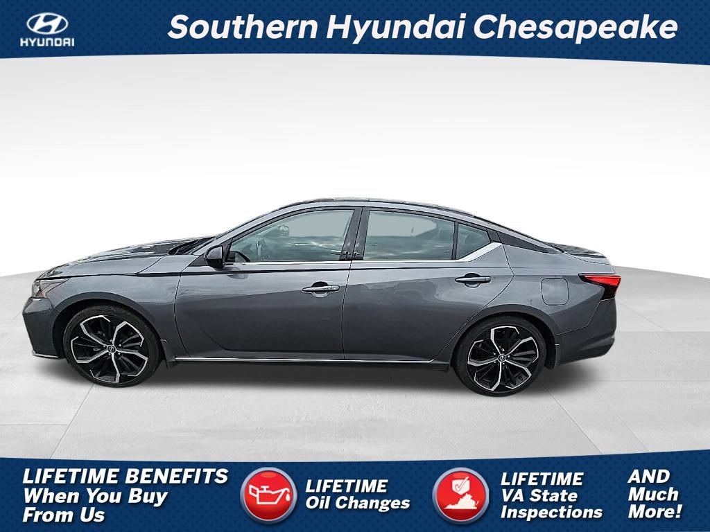 Used 2024 Nissan Altima 2.5 SR image 1