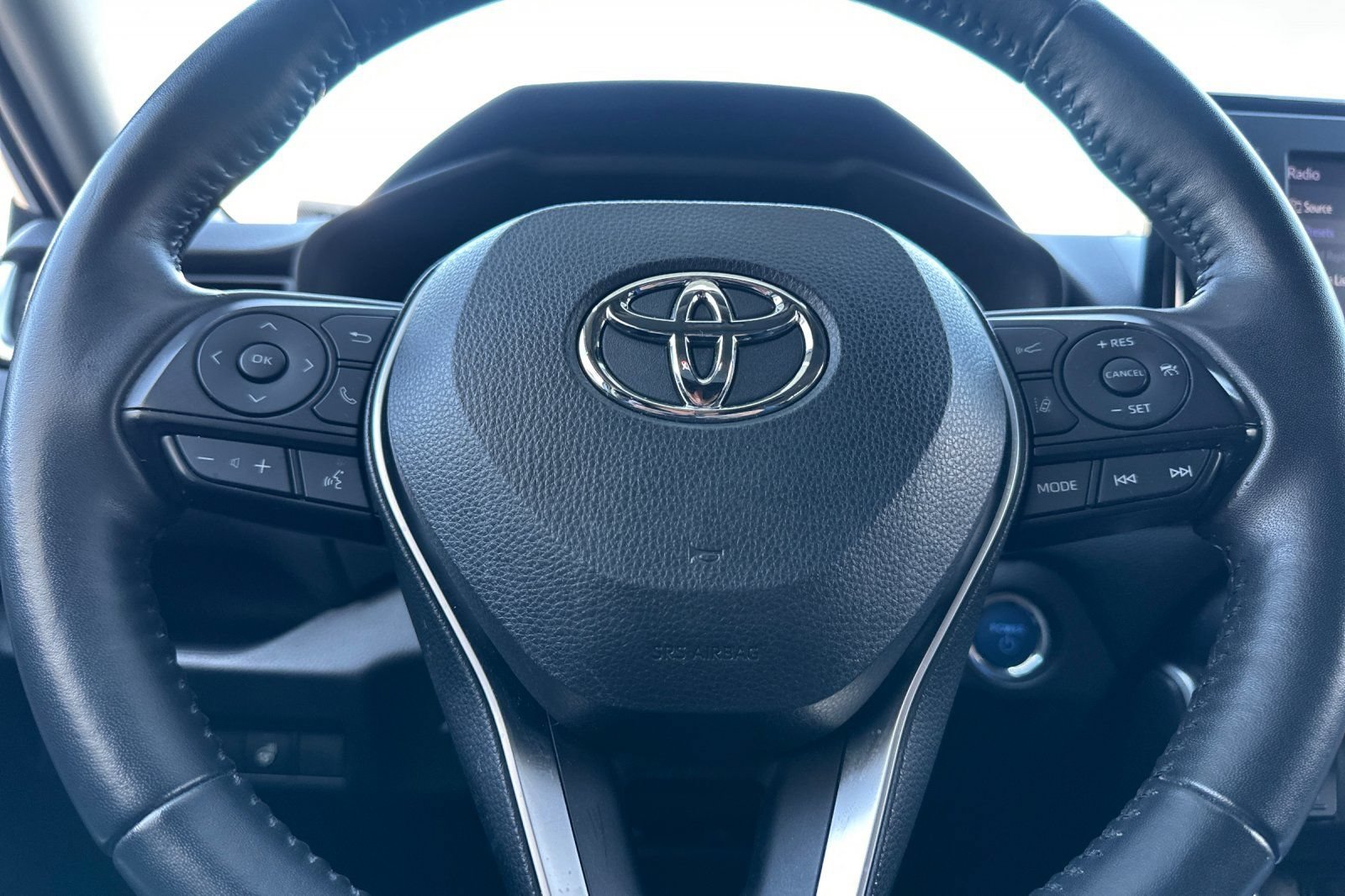 Certified 2021 Toyota RAV4 XLE w/ XLE Grade Weather Package AWD/4WD image 23