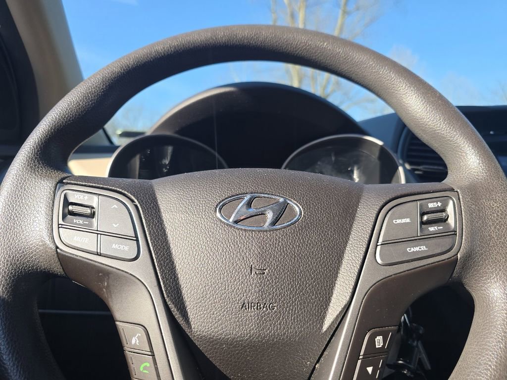 Used 2017 Hyundai Santa Fe Sport image 25