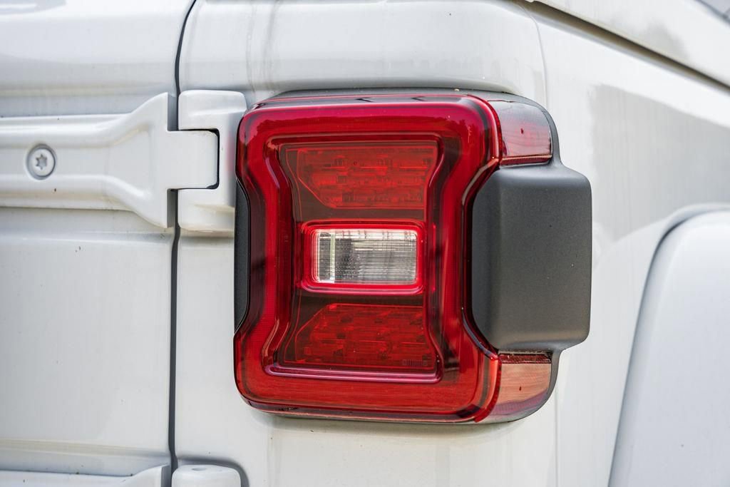 New 2025 Jeep Wrangler Sahara w/ Technology Group image 7