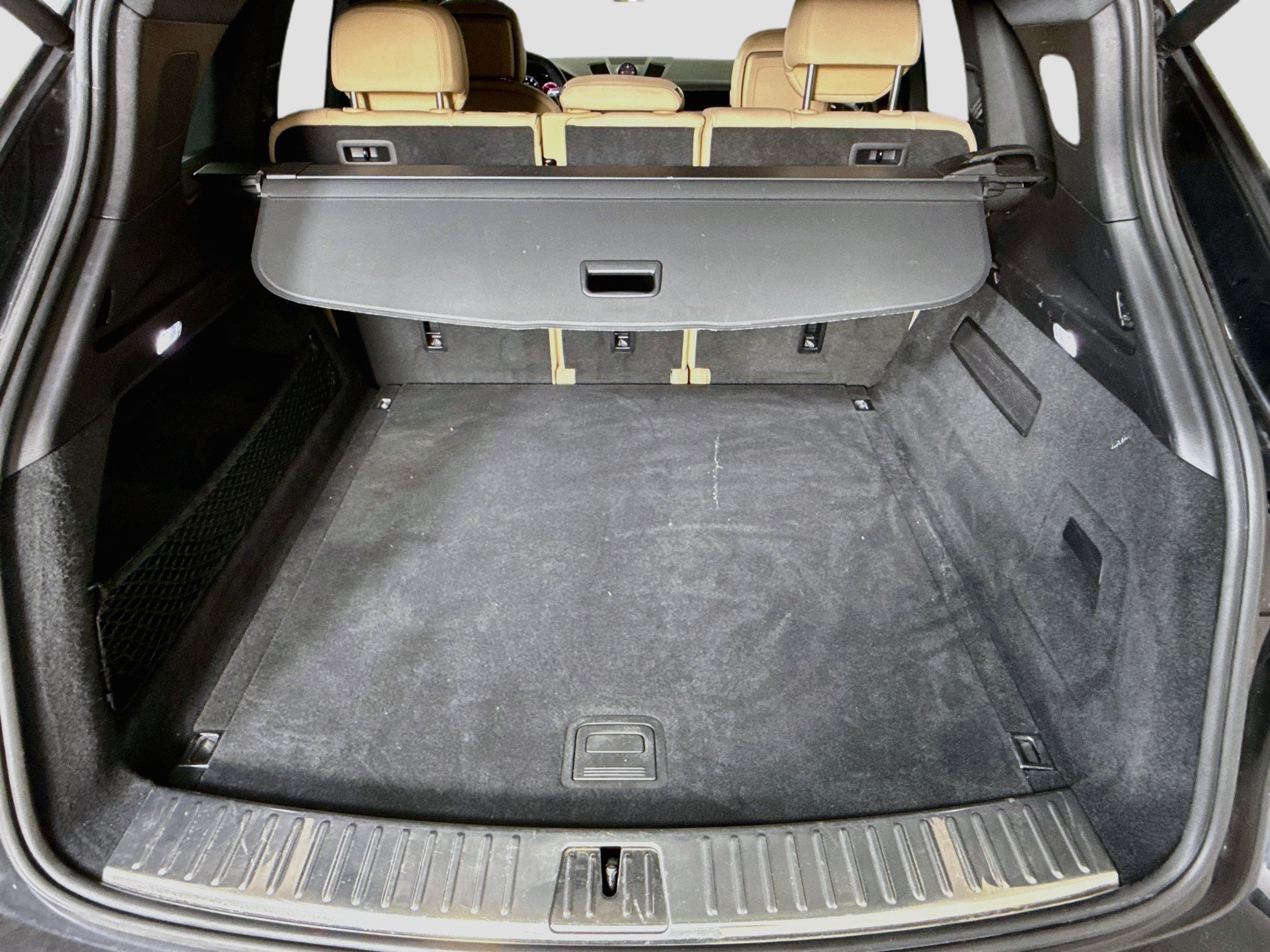 Used 2023 Porsche Cayenne AWD/4WD image 35