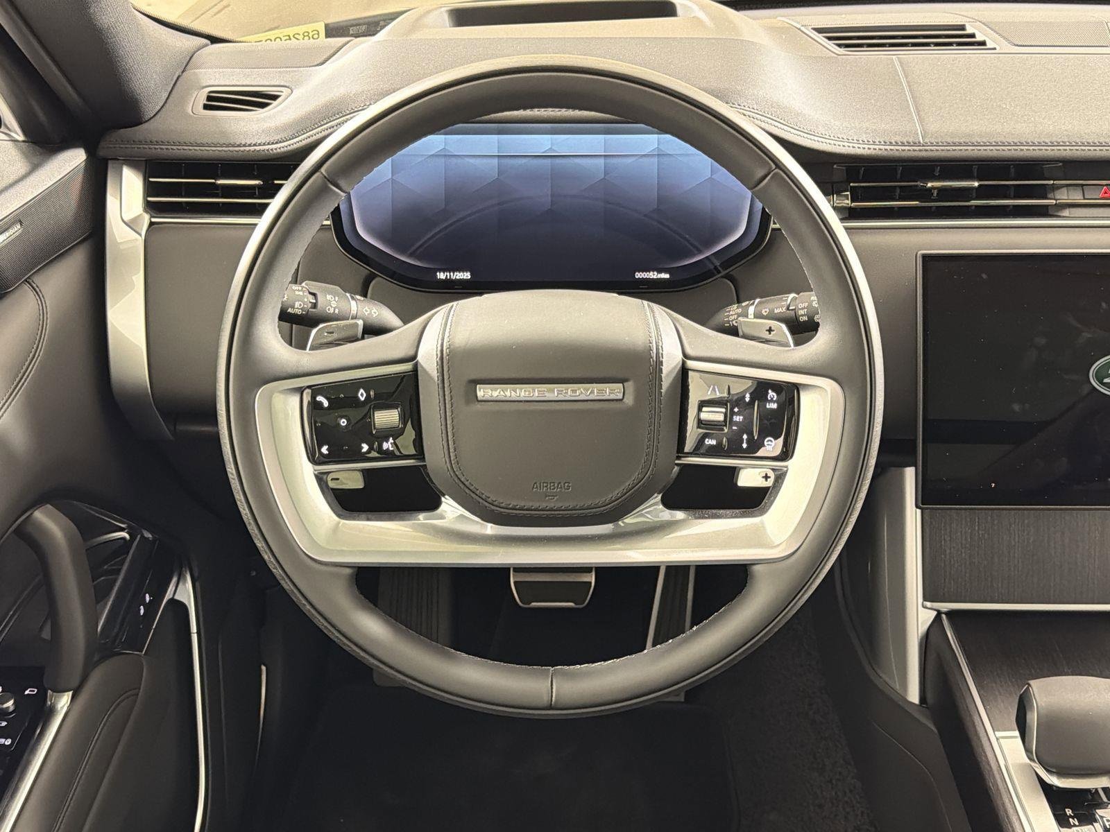 New 2025 Land Rover Range Rover Long Wheelbase SE image 11