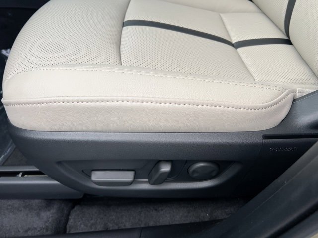 New 2025 MAZDA CX-70 Plug-In Hybrid w/ Premium Pkg image 25