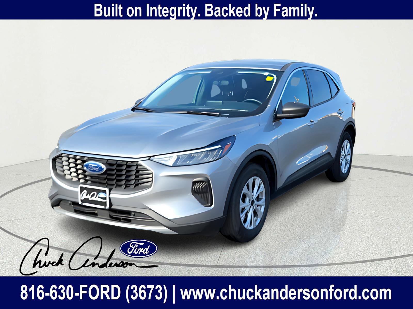 Used 2024 Ford Escape Active w/ Cold Weather Package FWD image 1