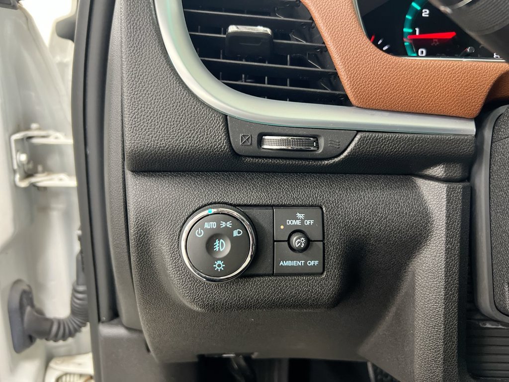 Used 2015 Chevrolet Traverse LT AWD/4WD image 19