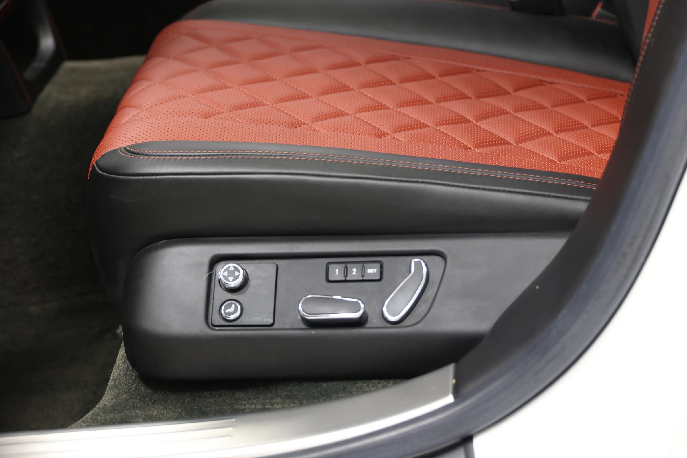 Used 2017 Bentley Flying Spur S V8 AWD/4WD image 50