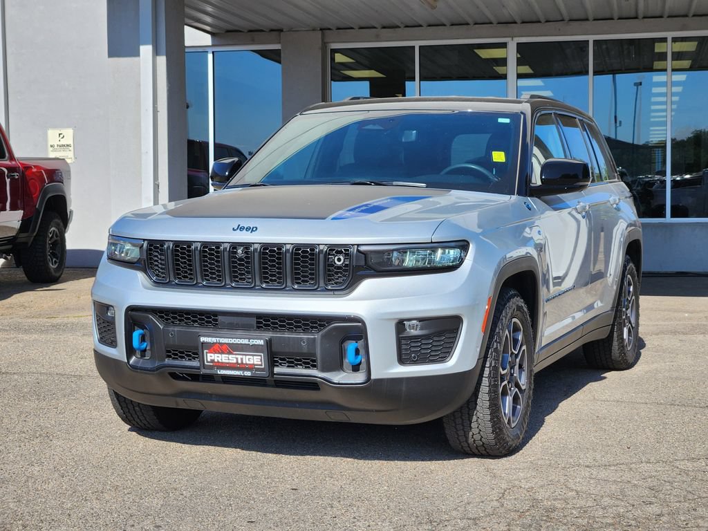 Used 2023 Jeep Grand Cherokee Trailhawk w/ Advanced Protech Group II AWD/4WD image 4