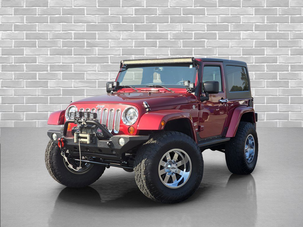 Used 2013 Jeep Wrangler Sahara w/ Connectivity Group AWD/4WD image 7