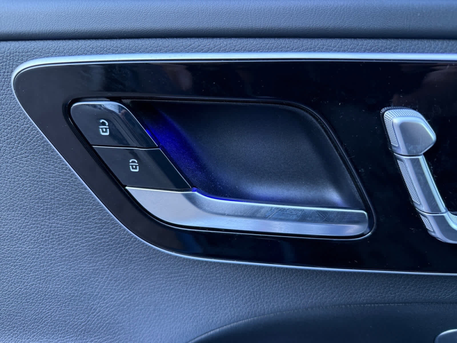 Certified 2023 Mercedes-Benz C 43 AMG 4MATIC Sedan image 22