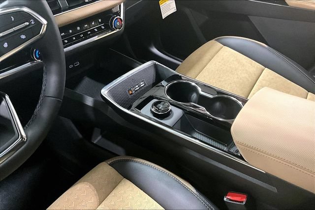 New 2026 Chevrolet Equinox ACTIV w/ Convenience Package III AWD/4WD image 8