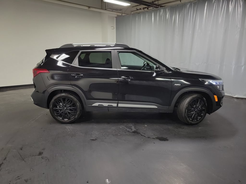 Used 2023 Kia Seltos Nightfall Edition AWD/4WD image 9