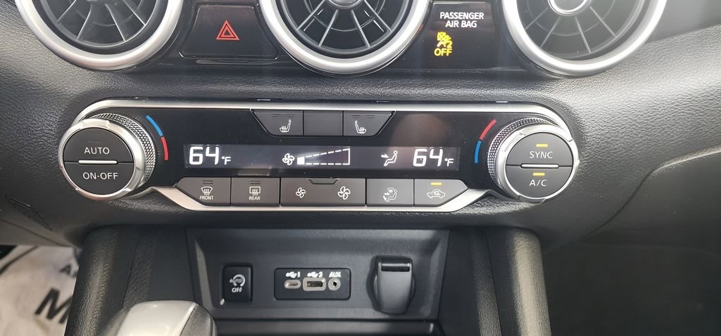 Used 2025 Nissan Sentra SR image 29