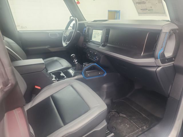 Used 2022 Ford Bronco Black Diamond image 17