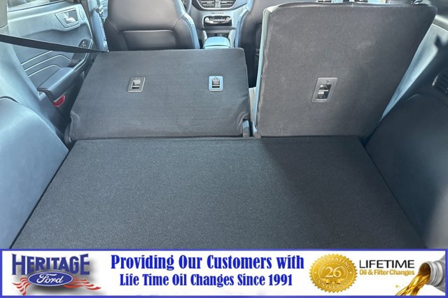 New 2025 Ford Escape SE w/ PHEV Premium Package image 12