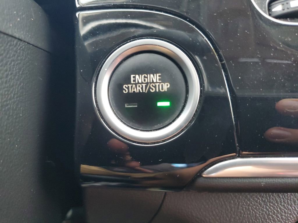 Used 2019 Buick Encore Essence FWD image 22