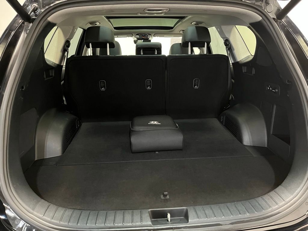Used 2023 Hyundai Santa Fe Limited AWD/4WD image 19