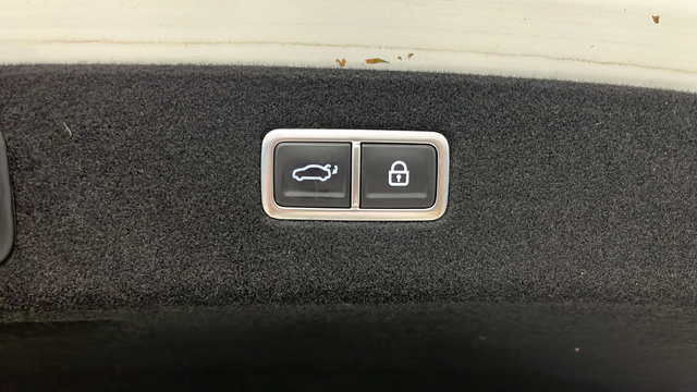Used 2025 Genesis G90 3.5T AWD/4WD image 31