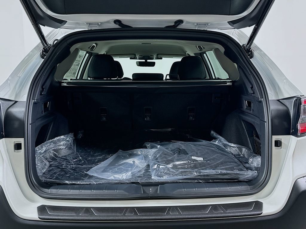 Used 2025 Subaru Outback Premium w/ Popular Package #1 image 16