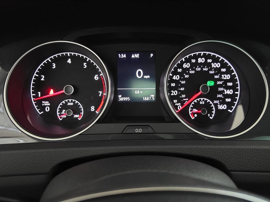 Used 2019 Volkswagen Golf SE FWD image 21