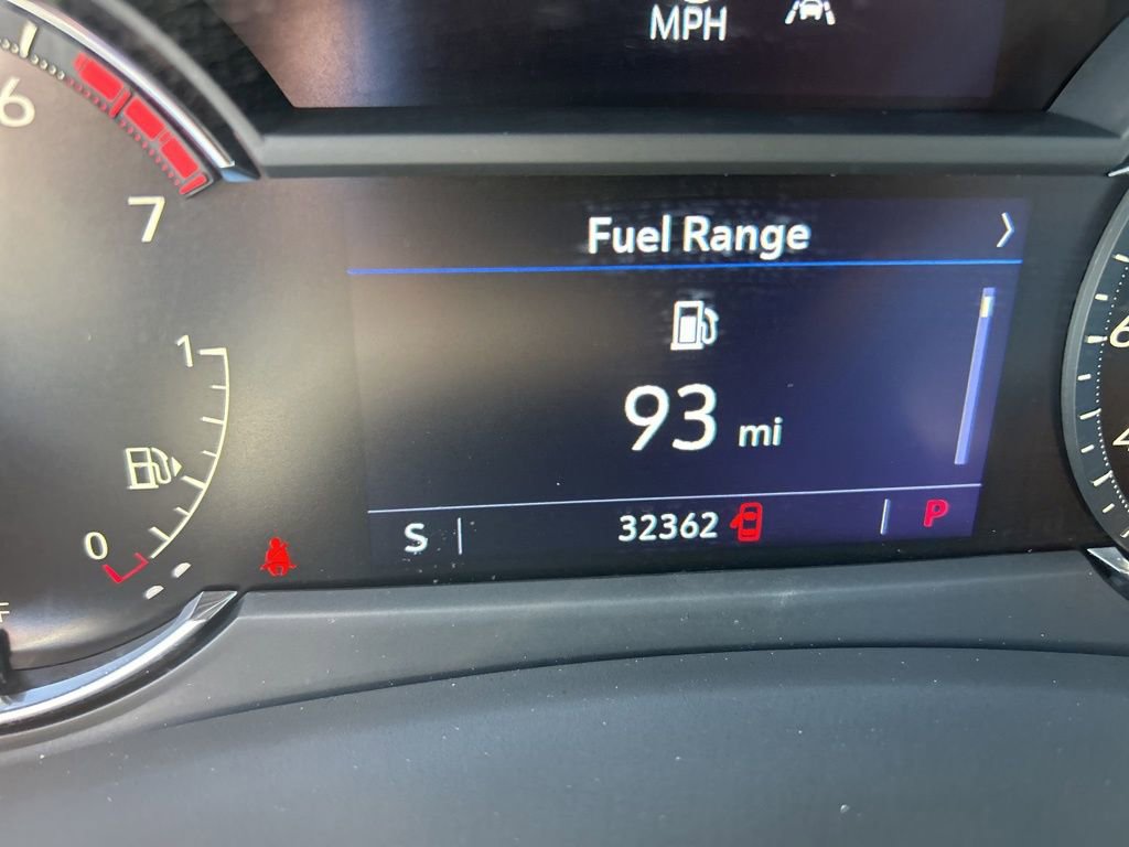 Used 2023 Cadillac XT4 Luxury w/ Cold Weather Package FWD image 46