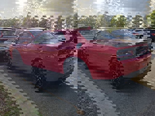 Used 2018 Dodge Challenger R/T Plus image 4