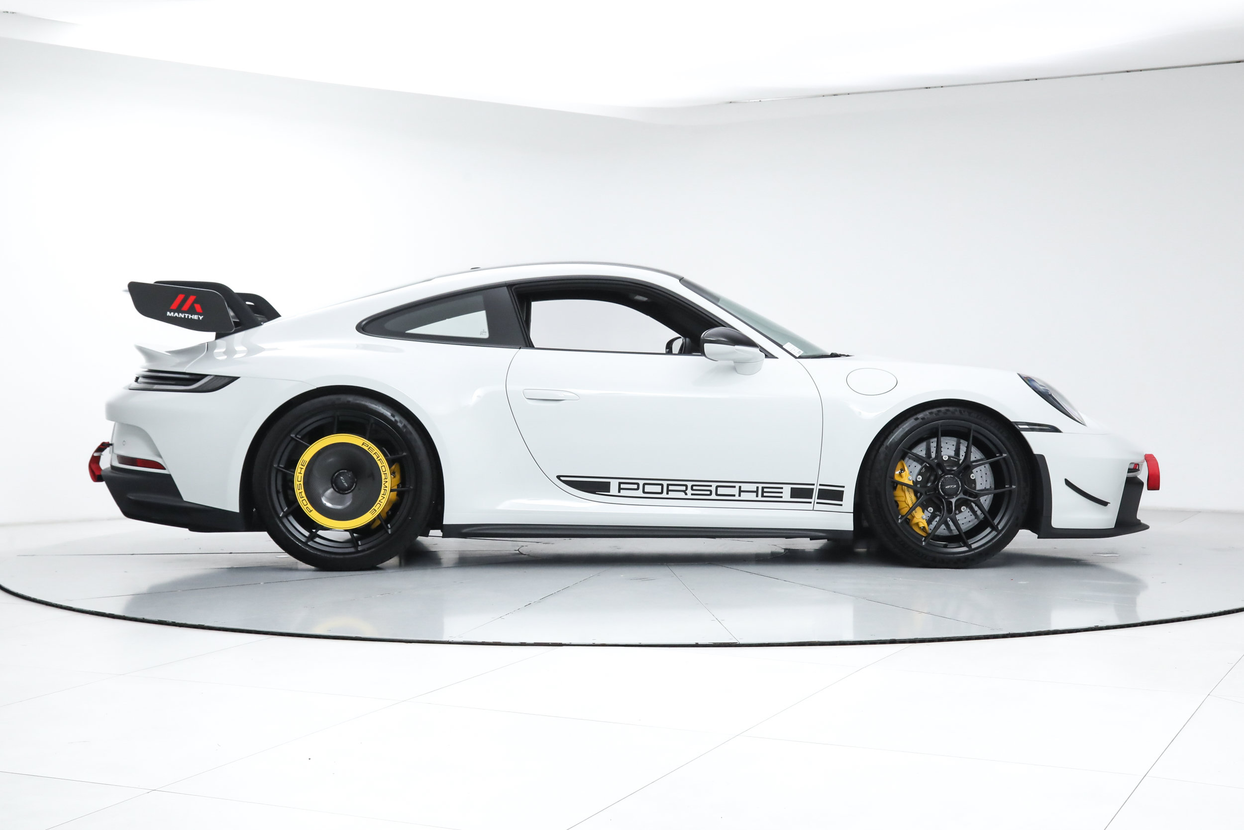 Used 2024 Porsche 911 GT3 RWD image 6