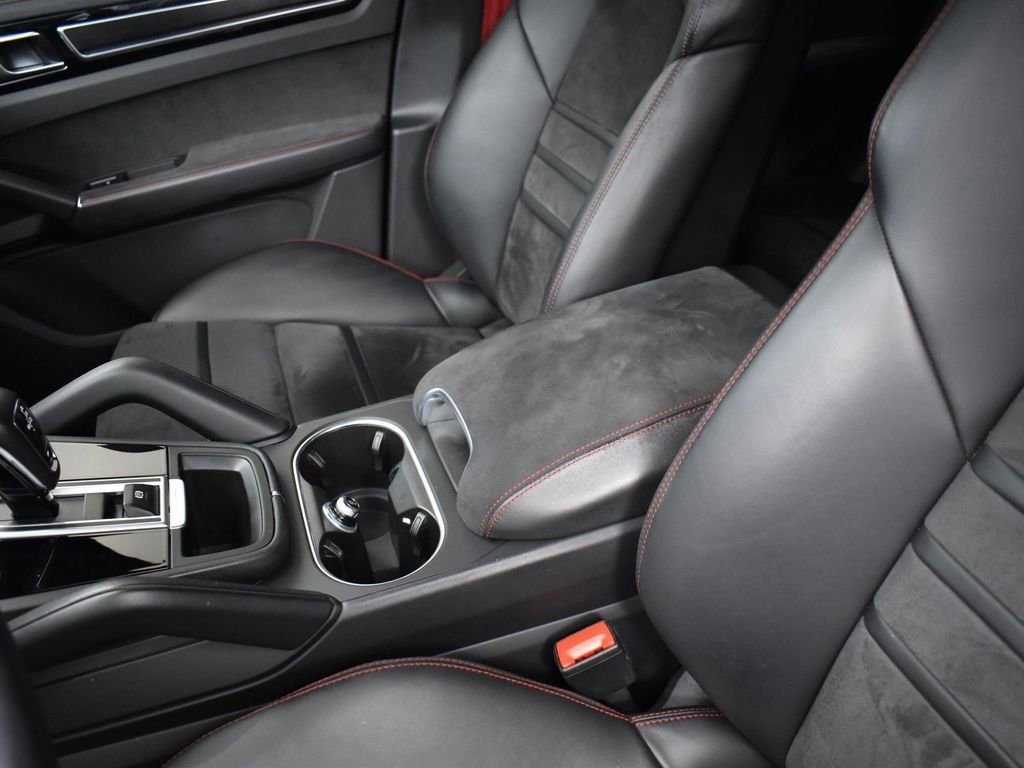 Used 2023 Porsche Cayenne GTS image 14