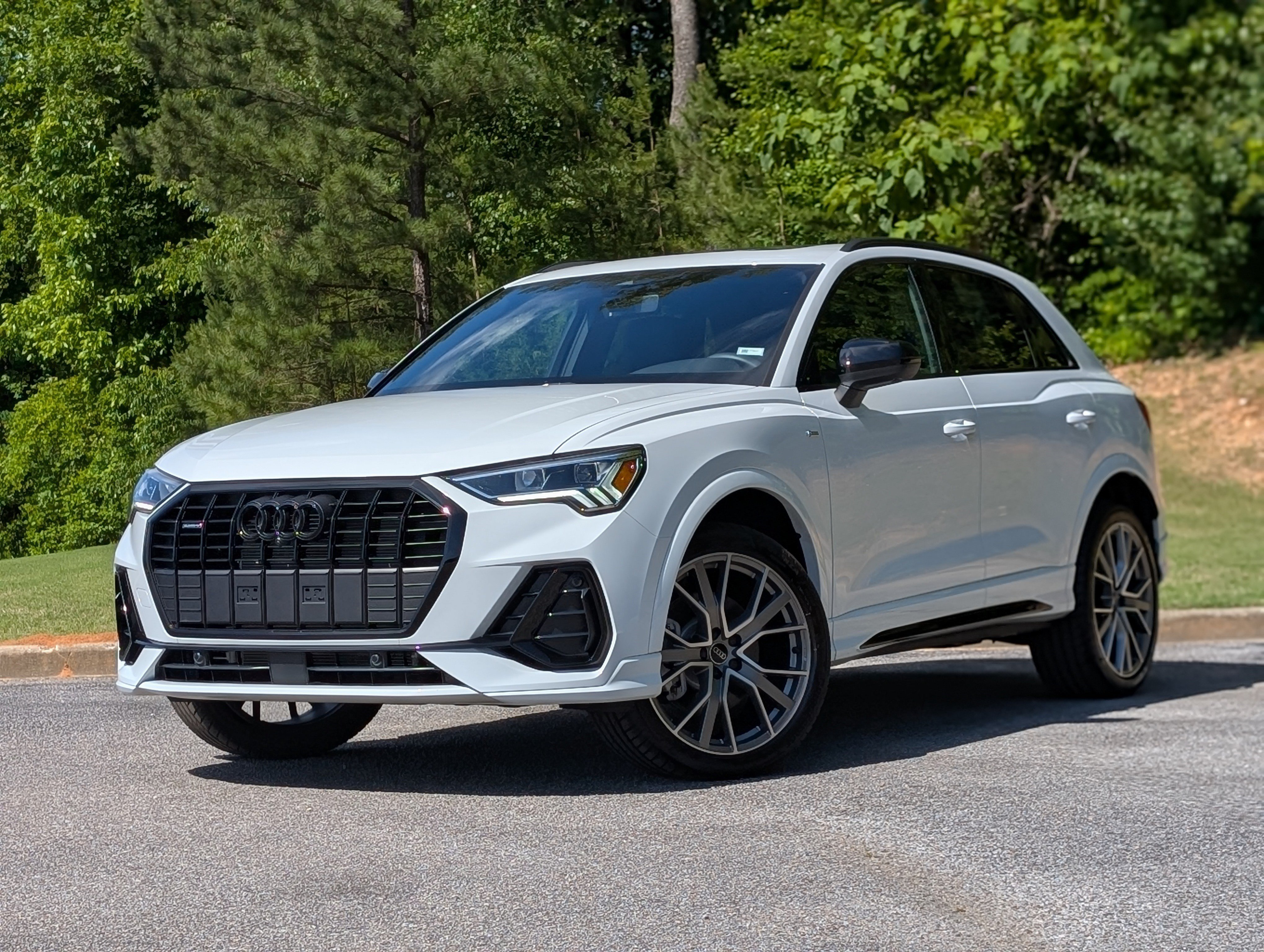 Used 2025 Audi Q3 2.0T Premium Plus w/ Premium Plus Package AWD/4WD image 4